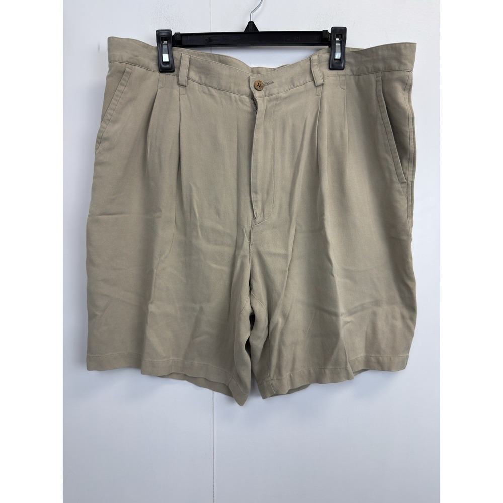 Caribbean Pleated Front Shorts 100% Silk Herringbone Mens Size‎ 40 Beige 9.5"